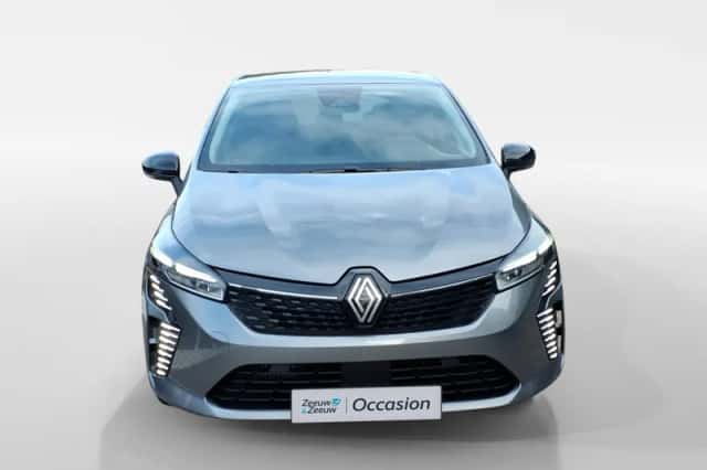 Renault Clio (2024) thumbnail 5