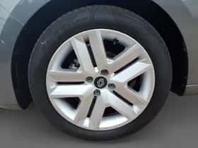 Renault Clio (2024) thumbnail 6
