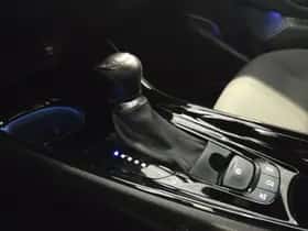 Toyota C-HR (2021) thumbnail 12