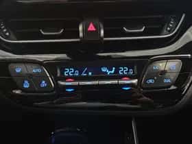 Toyota C-HR (2021) thumbnail 15
