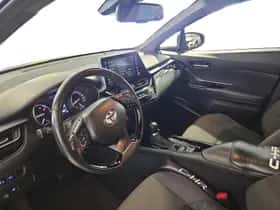 Toyota C-HR (2021) thumbnail 19