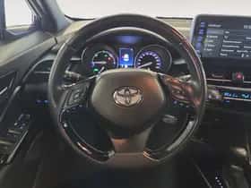 Toyota C-HR (2021) thumbnail 8