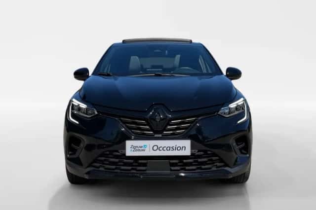 Renault Captur (2023) thumbnail 2