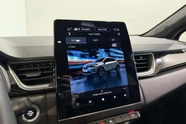 Renault Captur (2023) thumbnail 24