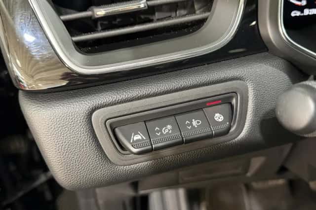 Renault Captur (2023) thumbnail 33