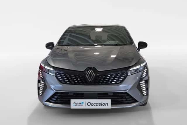 Renault Clio (2024) thumbnail 2