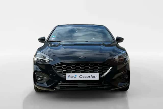 Ford Focus (2018) thumbnail 2