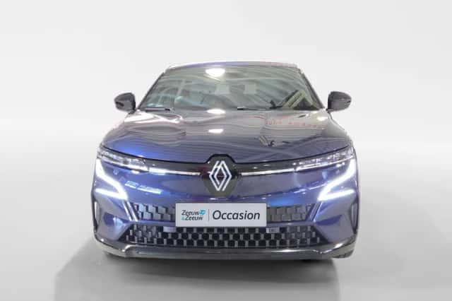 Renault Mégane E-Tech (2025) thumbnail 2