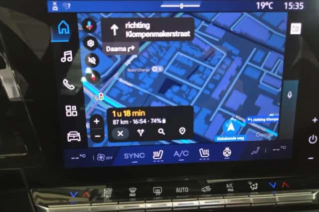 Renault Mégane E-Tech (2025) thumbnail 12