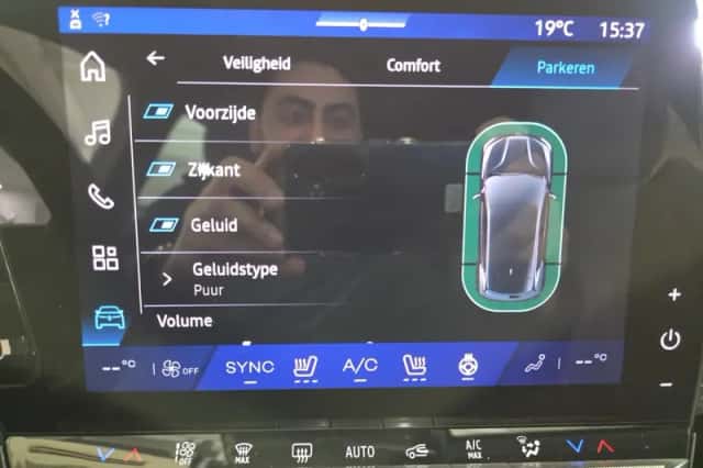 Renault Mégane E-Tech (2025) thumbnail 13