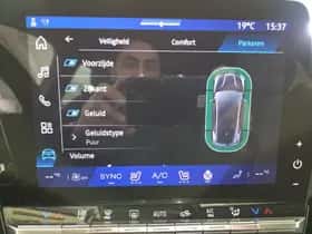 Renault Mégane E-Tech (2025) thumbnail 13