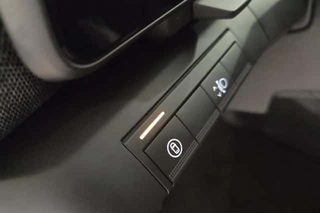 Renault Mégane E-Tech (2025) thumbnail 16