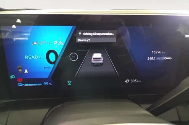 Renault Mégane E-Tech (2025) thumbnail 17