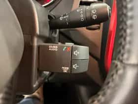 Renault Captur (2017) thumbnail 23