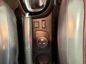 Renault Captur (2017) thumbnail 33