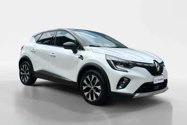 Renault Captur (2023) thumbnail 3