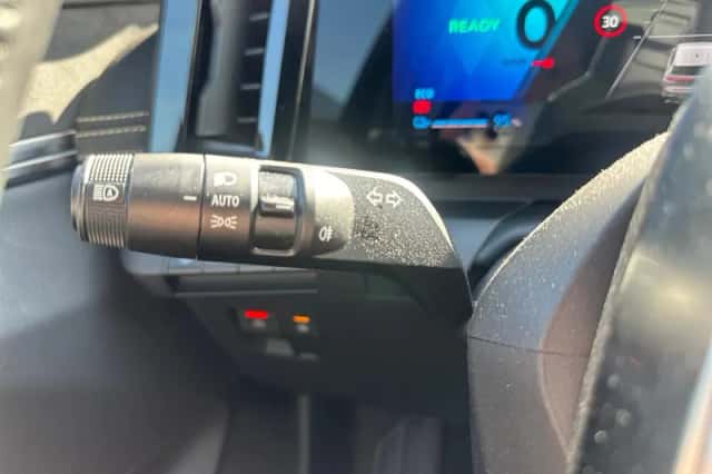 Renault Mégane E-Tech (2025) thumbnail 17