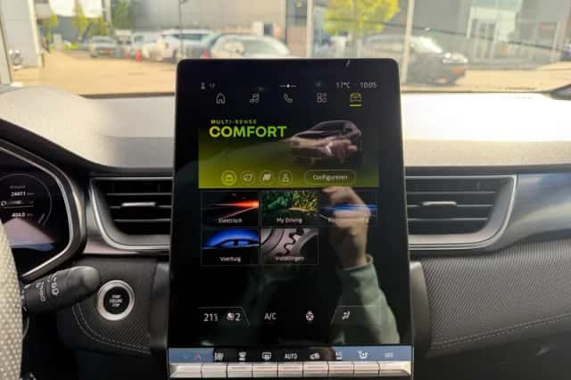 Renault Captur (2025) thumbnail 26