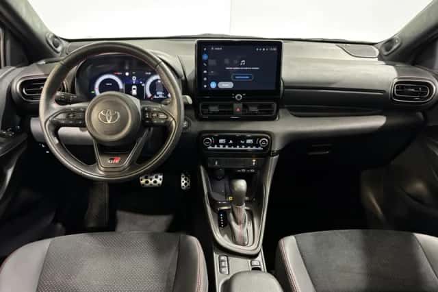 Toyota Yaris (2025) thumbnail 18