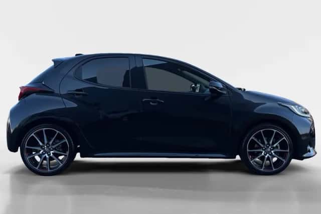 Toyota Yaris (2025) thumbnail 4