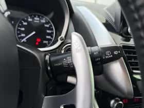 Mitsubishi Eclipse Cross (2022) thumbnail 21