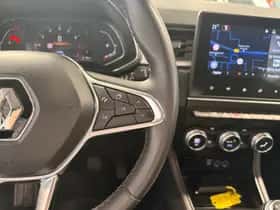 Renault Captur (2022) thumbnail 18