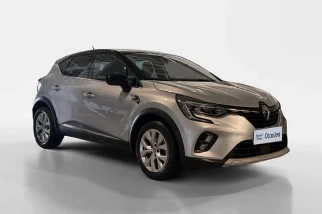 Renault Captur (2022) thumbnail 3