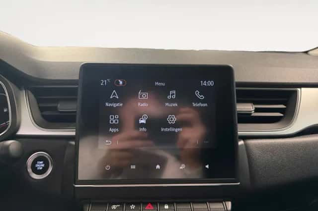 Renault Captur (2022) thumbnail 25