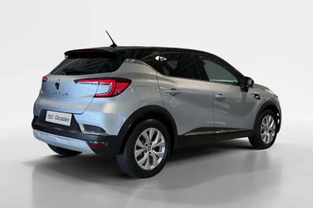 Renault Captur (2022) thumbnail 7