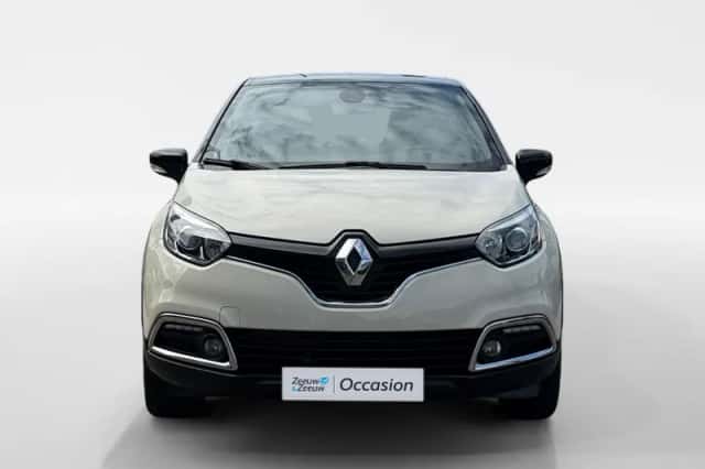Renault Captur (2016) thumbnail 2