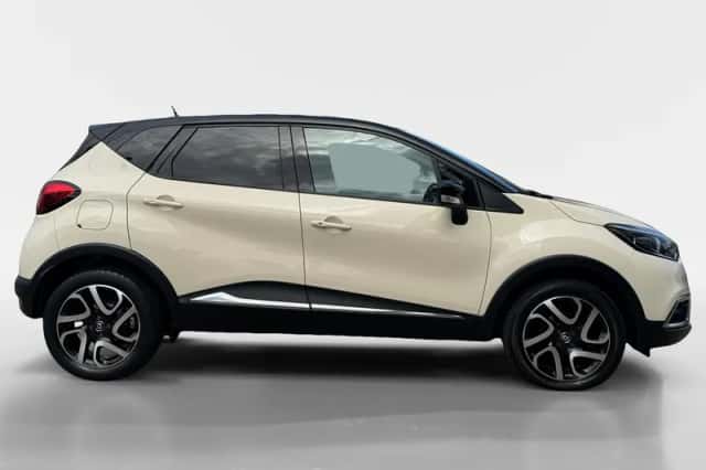 Renault Captur (2016) thumbnail 8