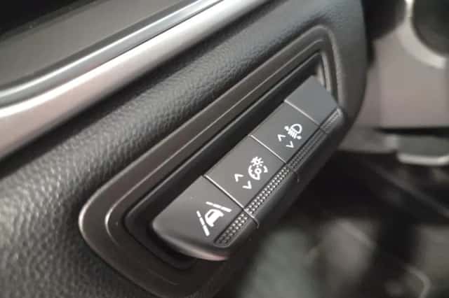 Renault Captur (2022) thumbnail 17