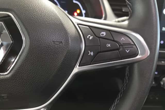 Renault Captur (2022) thumbnail 10