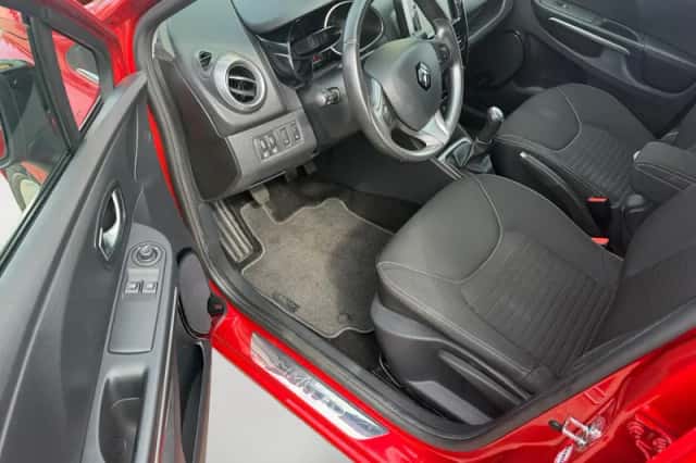 Renault Clio (2016) thumbnail 11