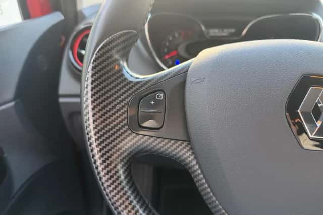 Renault Captur (2017) thumbnail 17