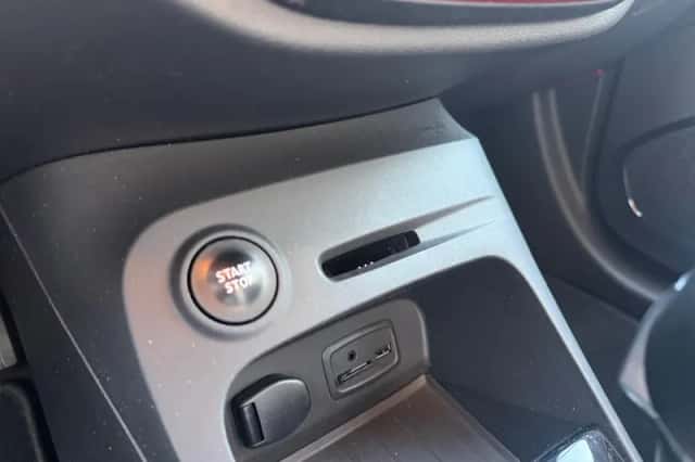 Renault Captur (2017) thumbnail 29
