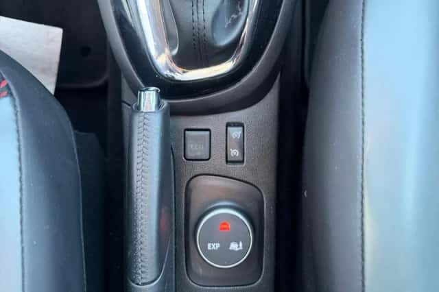 Renault Captur (2017) thumbnail 31