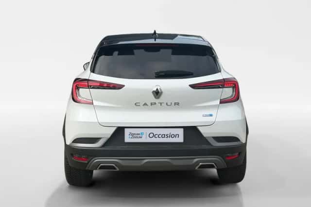 Renault Captur (2022) thumbnail 6
