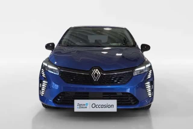 Renault Clio (2024) thumbnail 2
