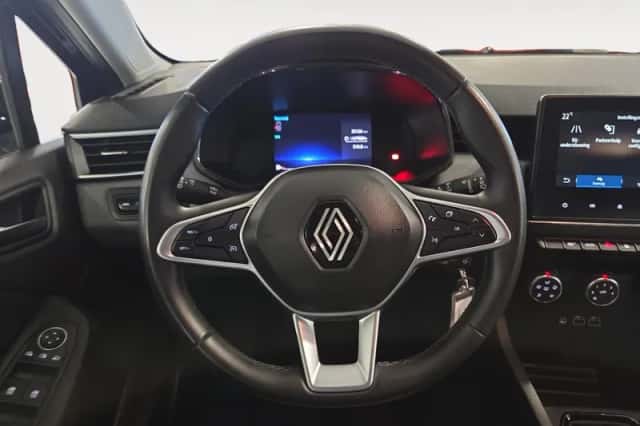 Renault Clio (2024) thumbnail 8