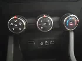 Renault Clio (2024) thumbnail 11