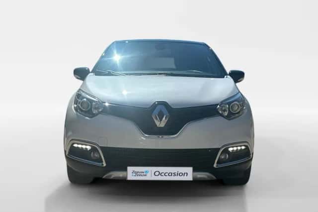 Renault Captur (2017) thumbnail 2