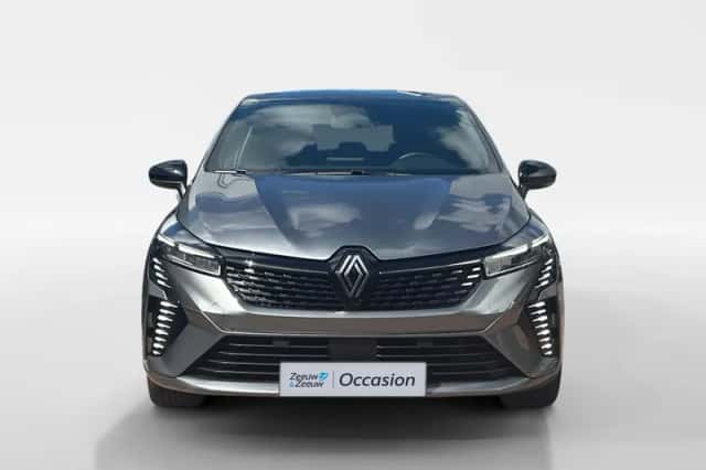 Renault Clio (2024) thumbnail 2