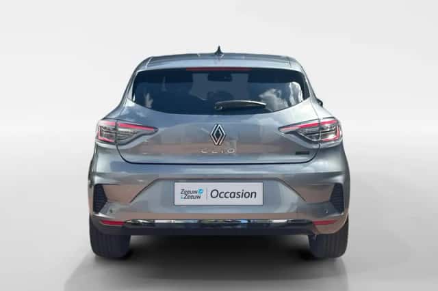 Renault Clio (2024) thumbnail 6