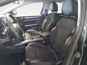 Renault Mégane (2023) thumbnail 22
