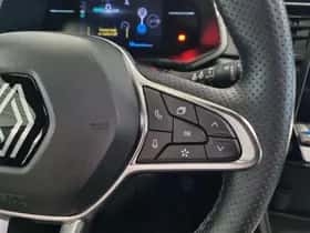 Renault Captur (2024) thumbnail 16