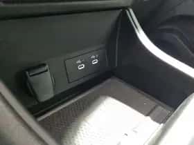 Renault Captur (2024) thumbnail 21