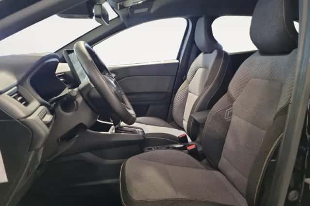 Renault Captur (2024) thumbnail 24