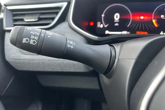 Renault Clio (2024) thumbnail 16