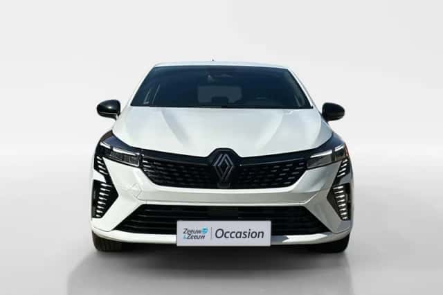 Renault Clio (2025) thumbnail 2